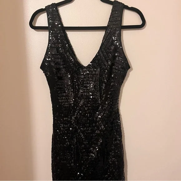 Sequin Feather Hem Dress - Picture 3 of 10